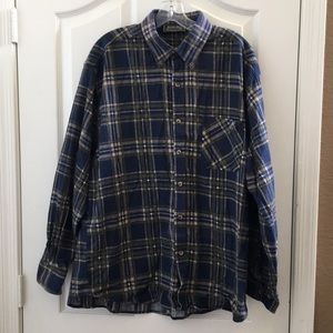 FINAL MARKDOWN Men’s Highland Outfitters LS shirt large